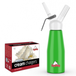 Ezywhip Cream Whipper 0.5L Green and 10 Pack x 12 (120 Bulbs)